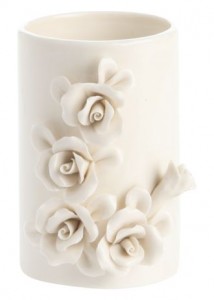 cream-rose-bathroom-tumbler Decorative rose tumbler